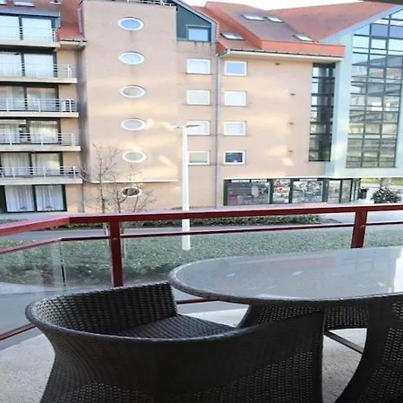 In Near The Beach, Cleaning Included * Nieuwpoort