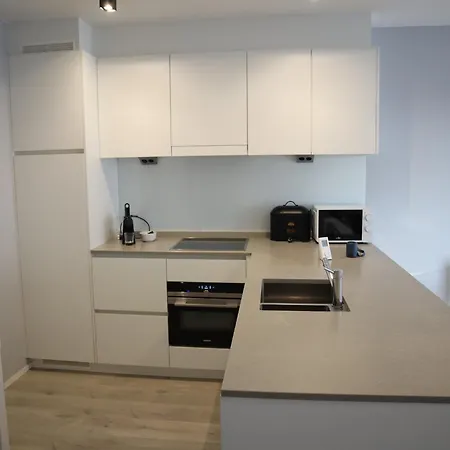 In With Terrace, Cleaning Included Apartment *